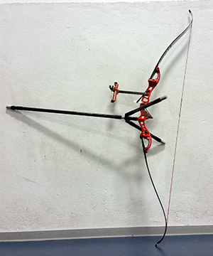 Appui Flèches THREE ARCHERS – Pour Arc Classique & Composite – Réglable, Brosse Amovible, Confinement Total Des Flèches